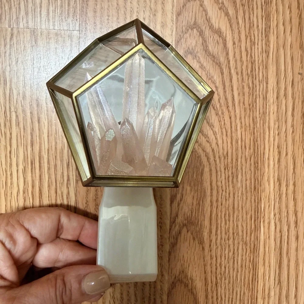 Bath & Body Works Succulent Planter Wallflowers Plug-In – Nightlight & Fragrance Warmer, Brown